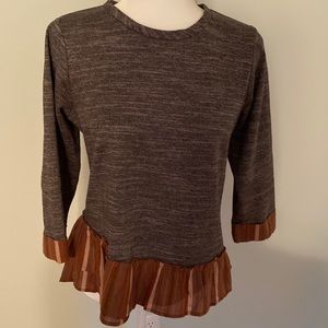 THML 3/4 sleeve top with fringe hem. Size small.